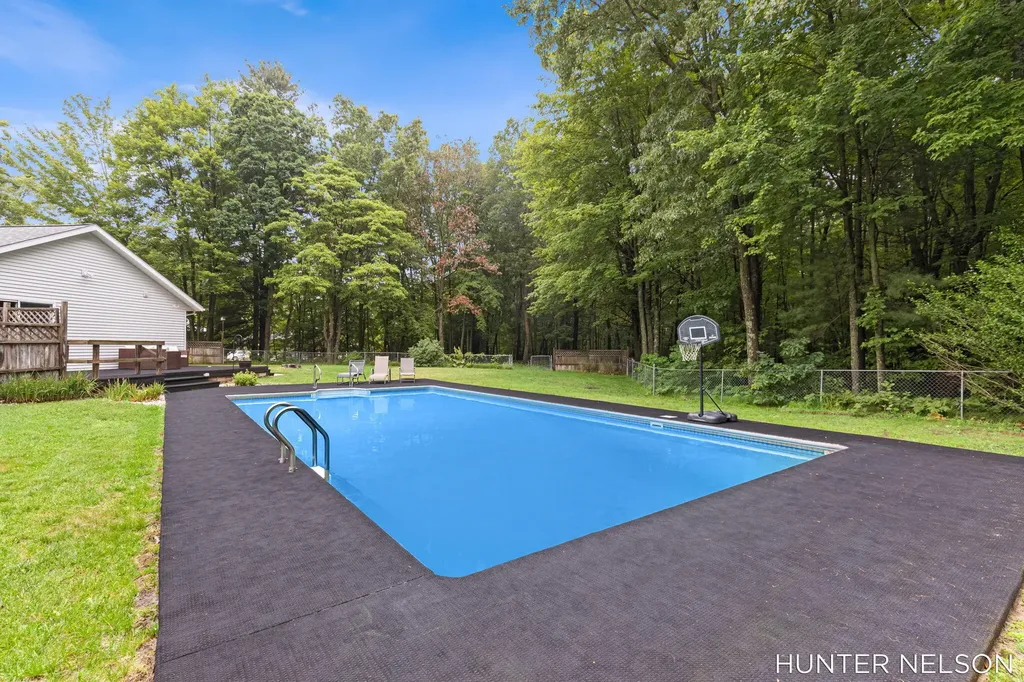 1081 E 98th Street Grant Township MI 49327
