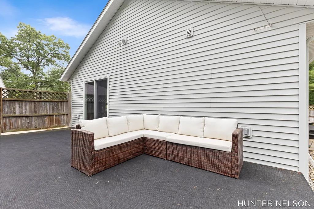 1081 E 98th Street Grant Township MI 49327