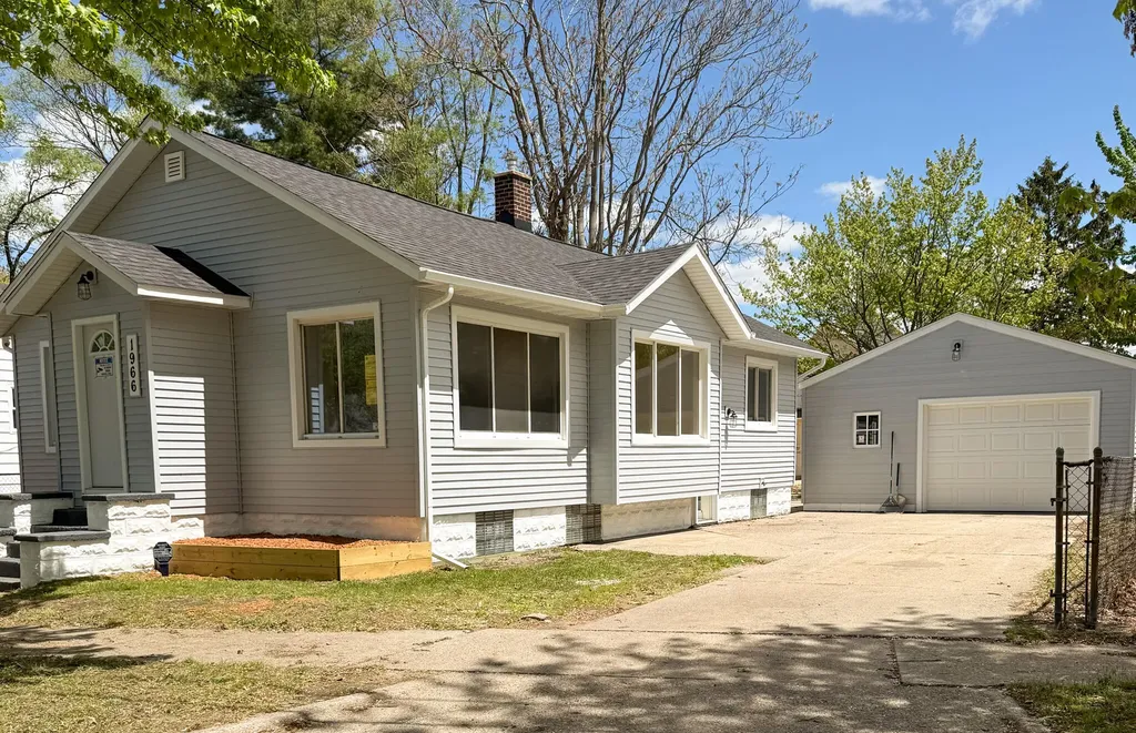 1966 Terrace Street Muskegon City MI 49442