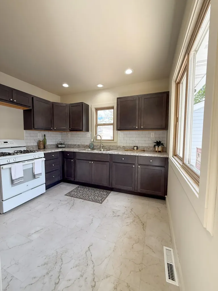 1966 Terrace Street Muskegon City MI 49442