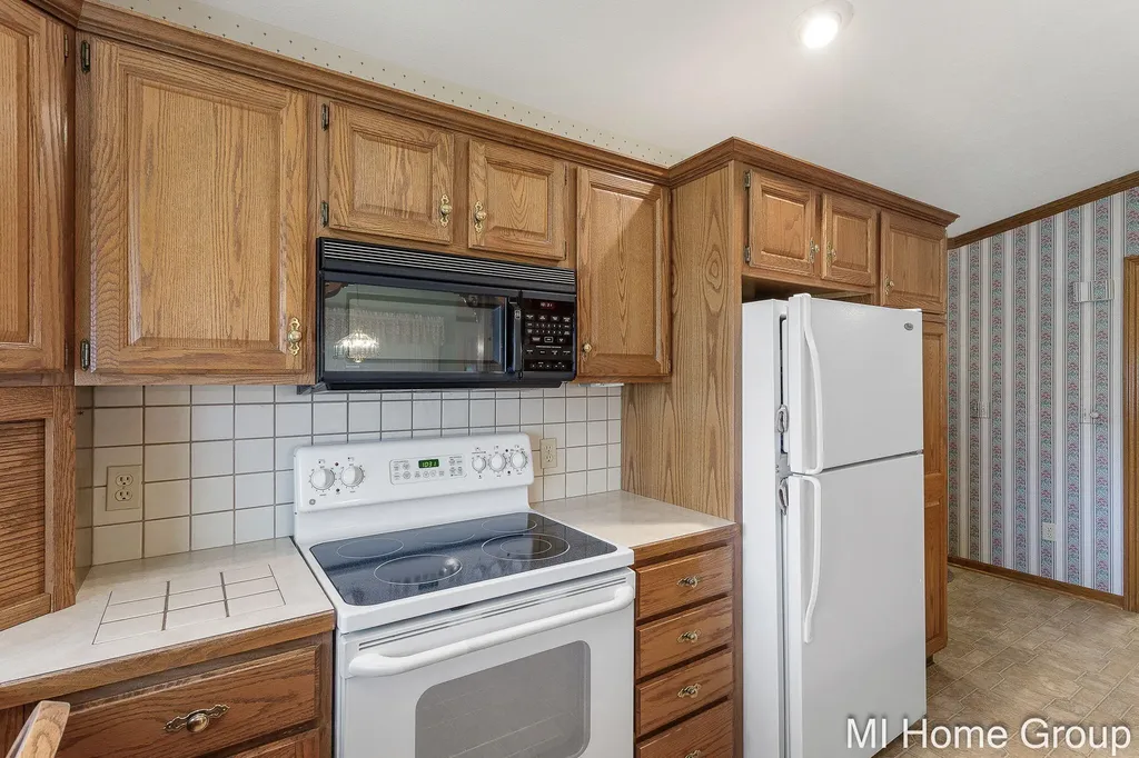 500 W Main Avenue Zeeland City MI 49464