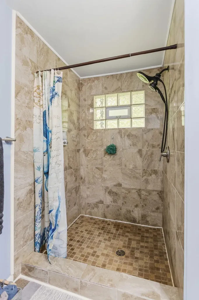 47202 N Sunset Circle Arlington Township MI 49026