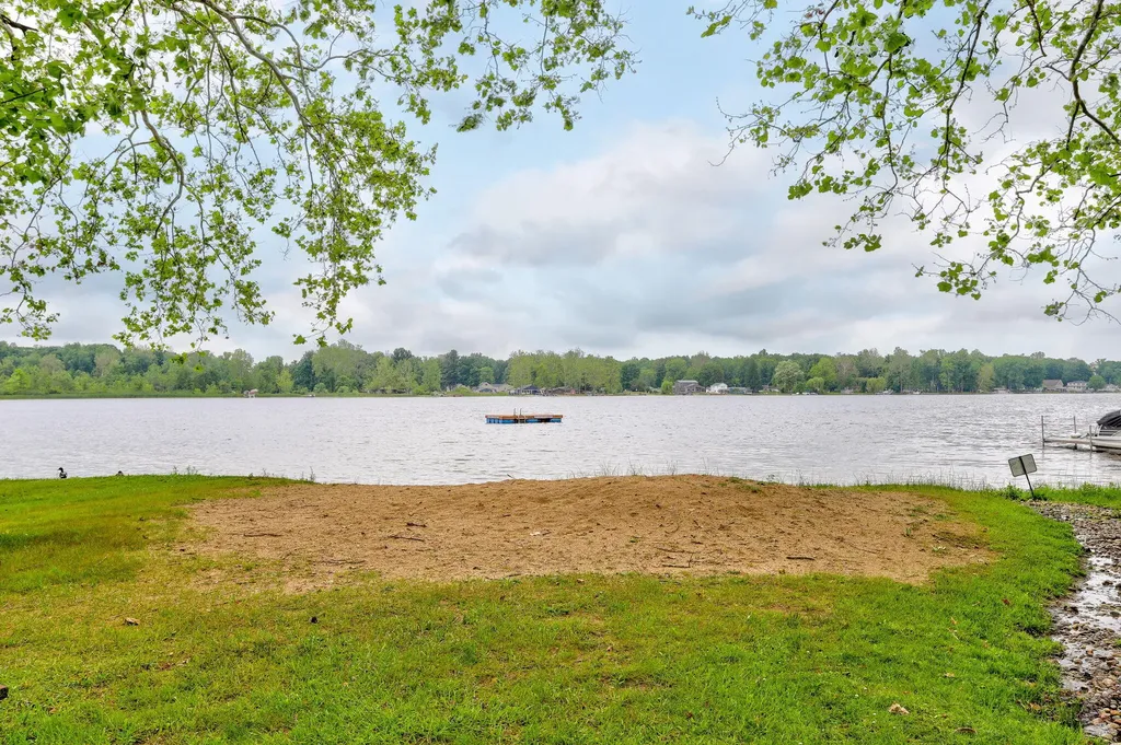 47202 N Sunset Circle Arlington Township MI 49026
