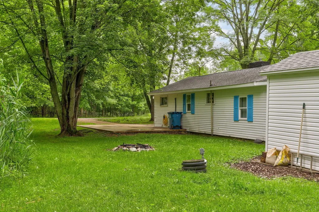 47202 N Sunset Circle Arlington Township MI 49026