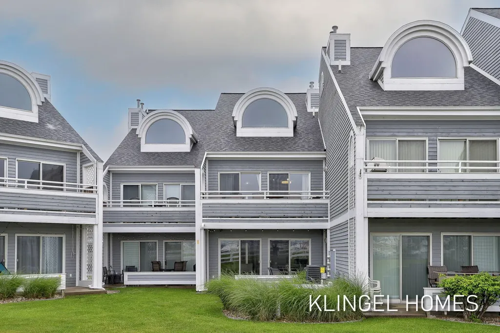 110 Millpoint Drive Spring Lake Village MI 49456