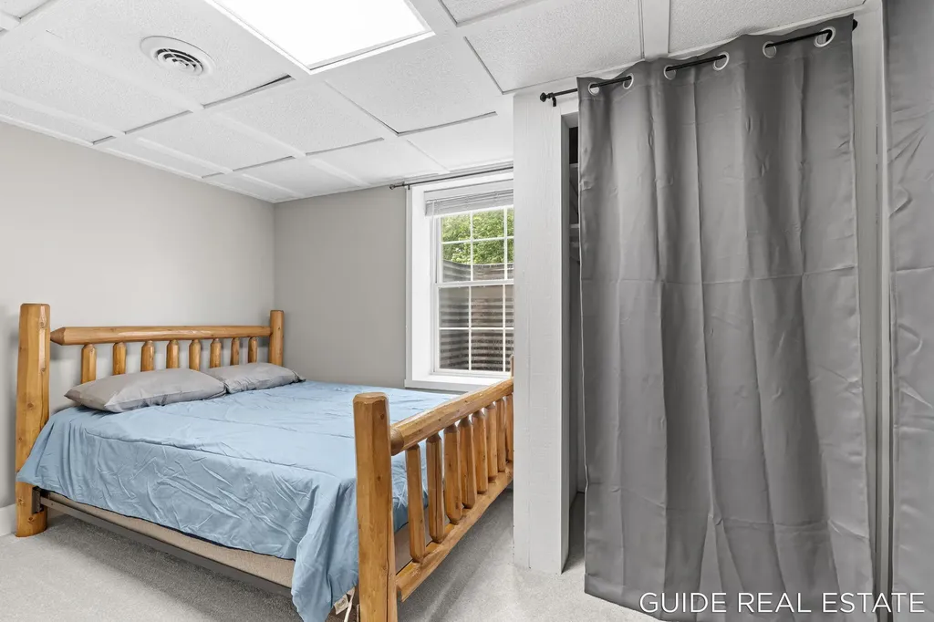 5218 Fillmore Street Blendon Township MI 49401