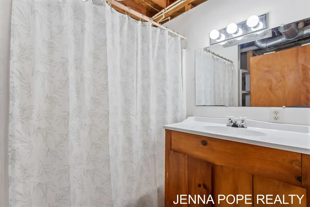 3860 Wilson Beach Road Cedar Creek Township MI 49457
