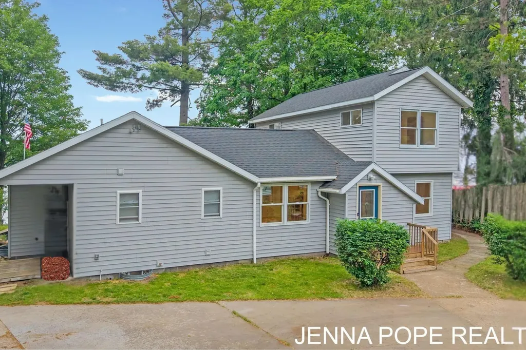 3860 Wilson Beach Road Cedar Creek Township MI 49457