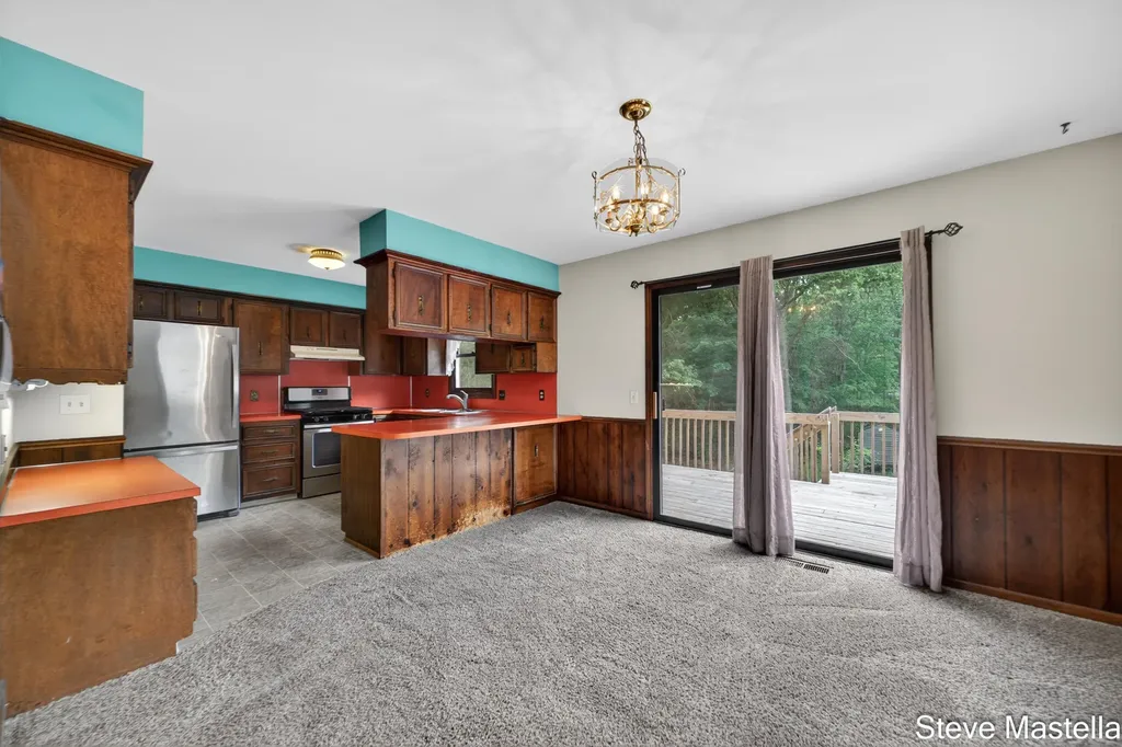 18746 N Fruitport Road Spring Lake Township MI 49456