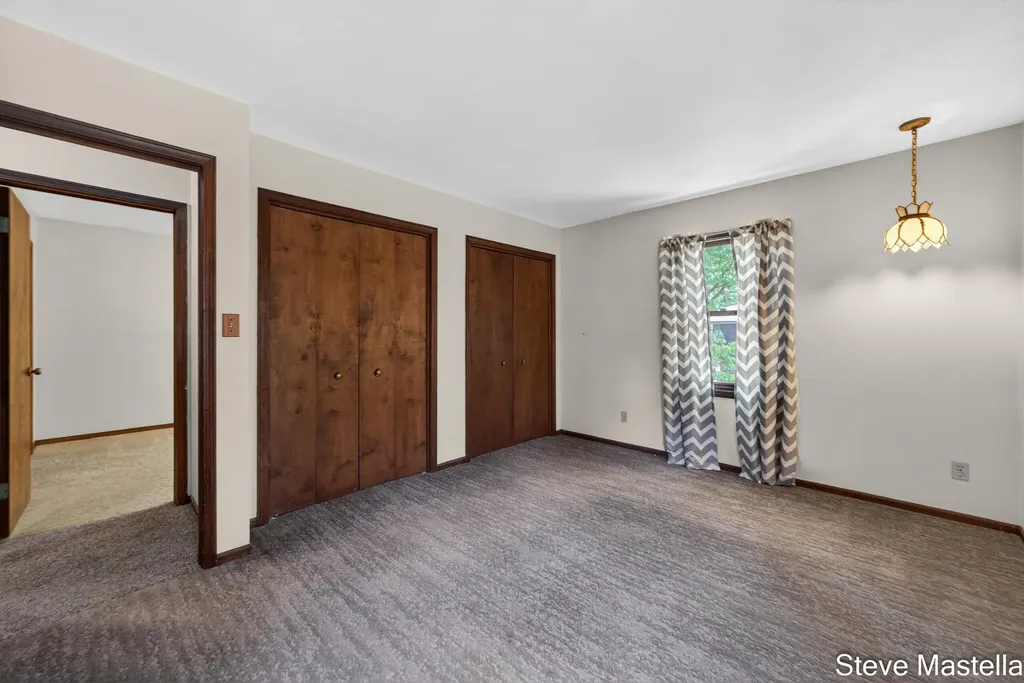 18746 N Fruitport Road Spring Lake Township MI 49456