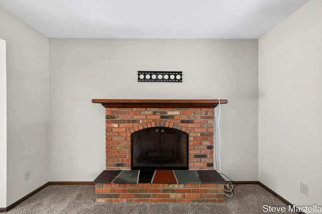 18746 N Fruitport Road Spring Lake Township MI 49456