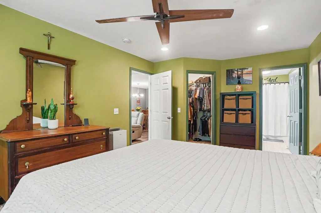 17473 Park Place Circle Ferrysburg City MI 49456