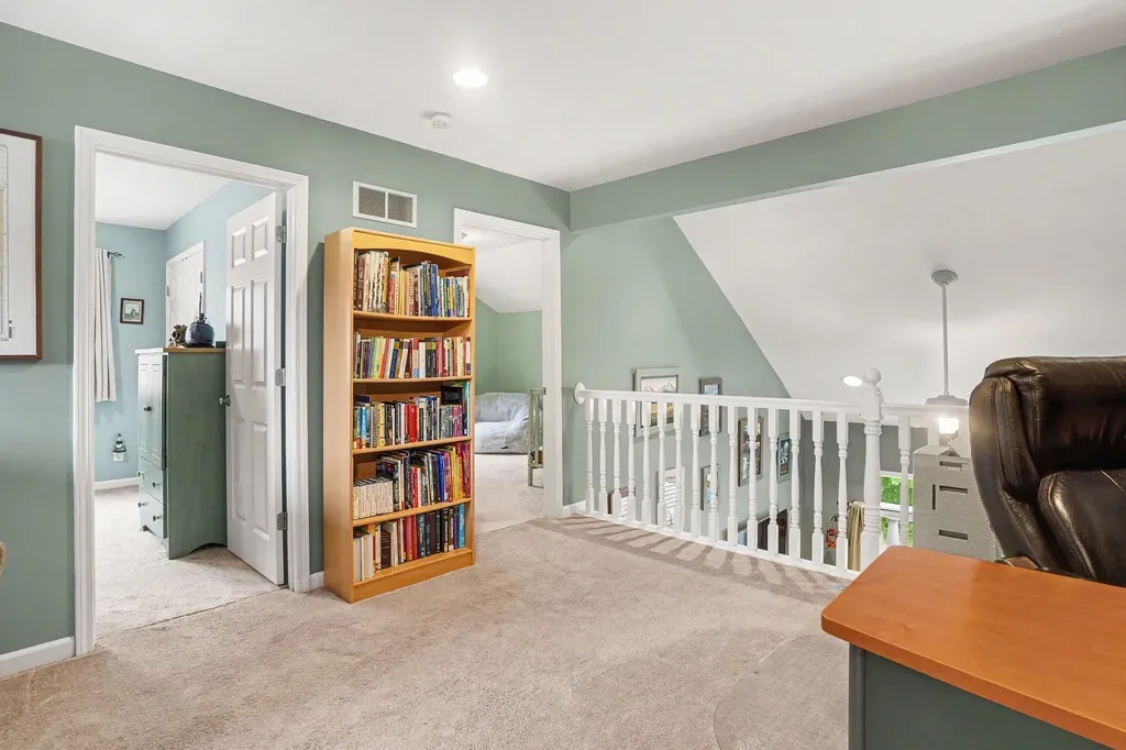 17473 Park Place Circle Ferrysburg City MI 49456