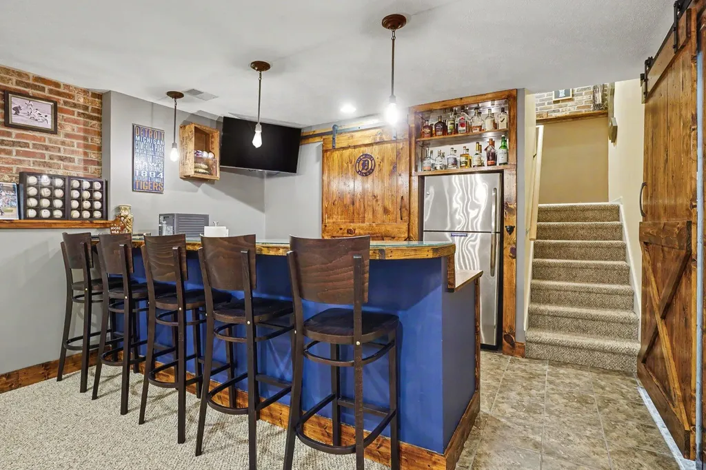 17473 Park Place Circle Ferrysburg City MI 49456