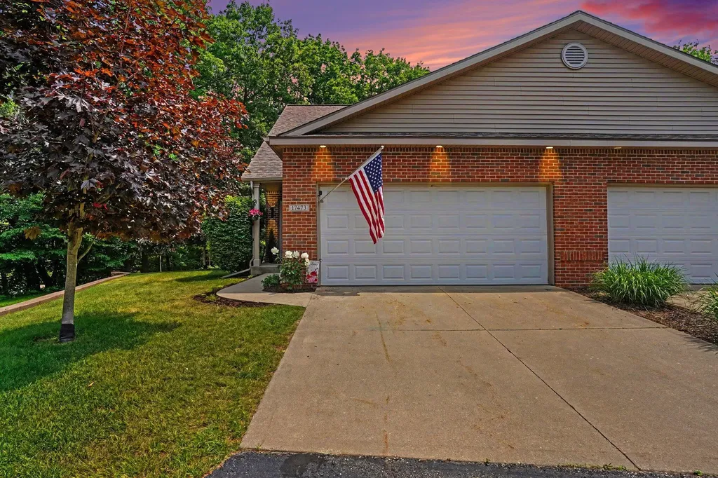 17473 Park Place Circle Ferrysburg City MI 49456