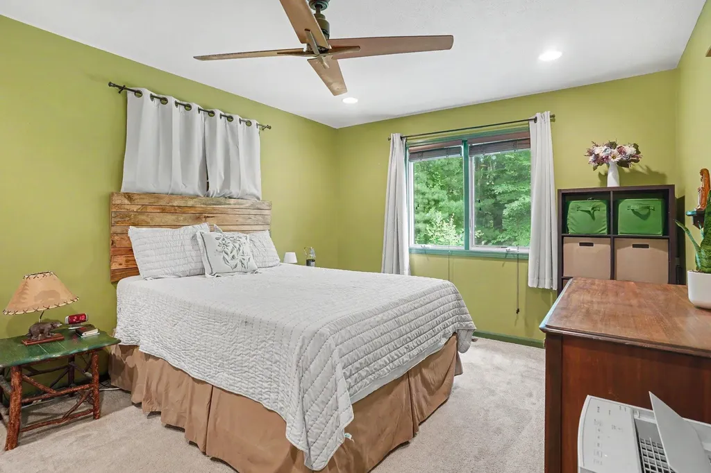 17473 Park Place Circle Ferrysburg City MI 49456