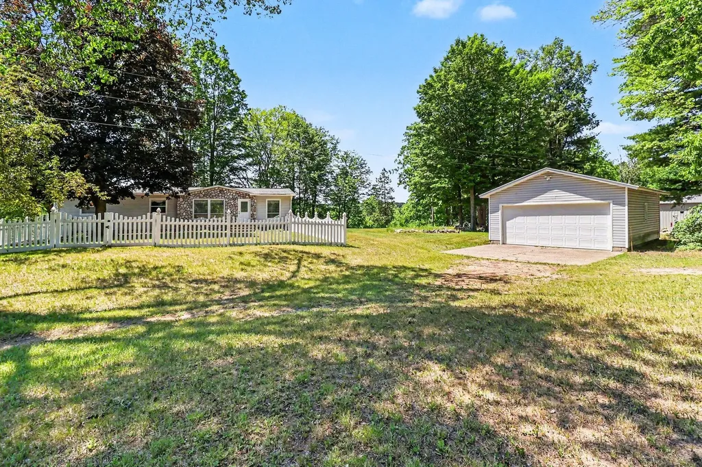 16541 Schofield Road Hersey Township MI 49639