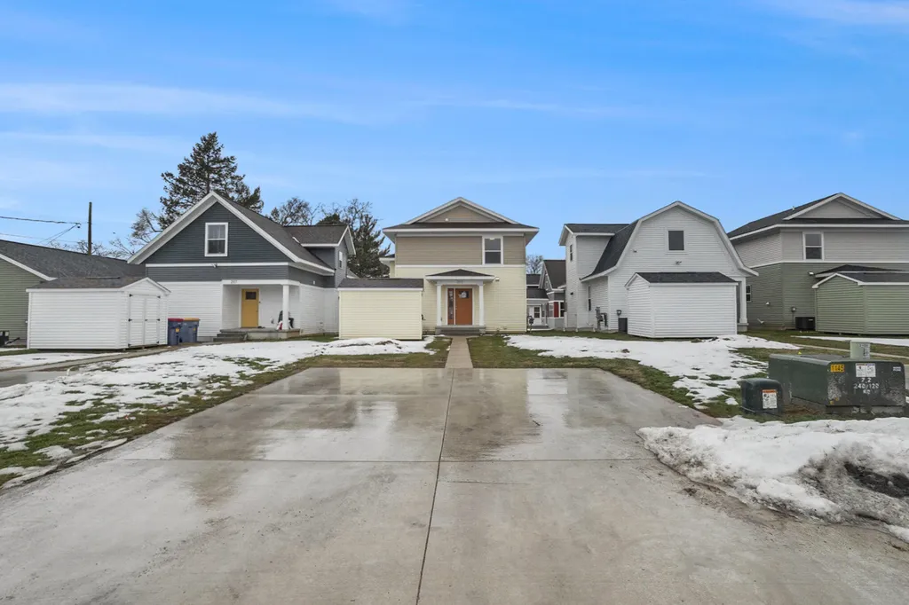 2113 Willard Avenue SE Grand Rapids City MI 49507