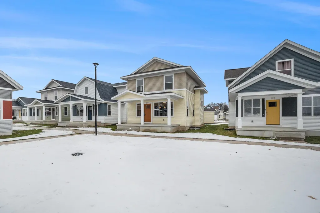 2113 Willard Avenue SE Grand Rapids City MI 49507