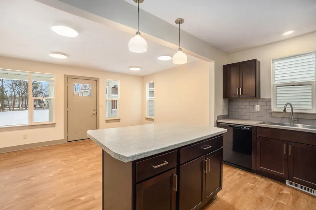 2113 Willard Avenue SE Grand Rapids City MI 49507