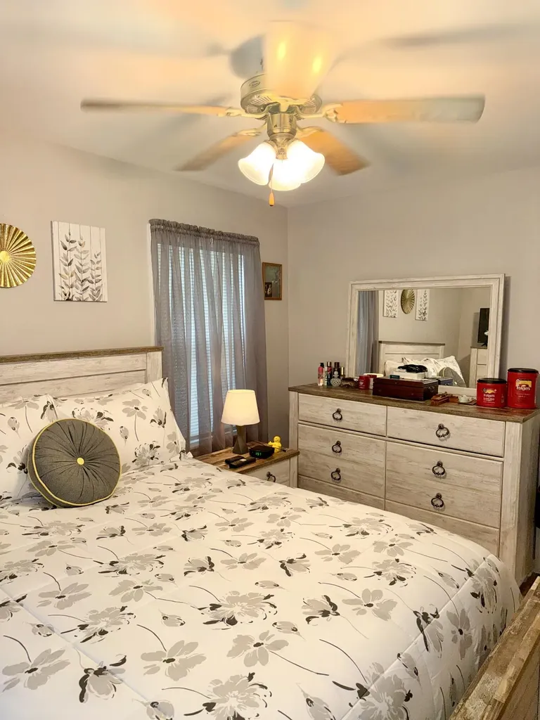 2038 Columbus Avenue Norton Shores City MI 49441