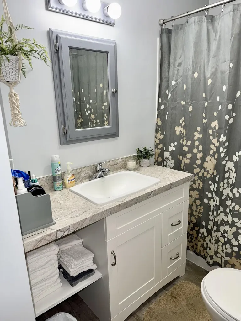 2038 Columbus Avenue Norton Shores City MI 49441