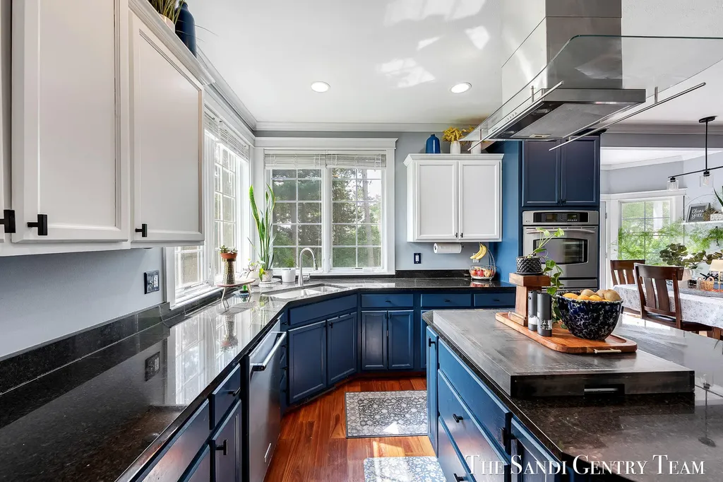 17 Boulder Drive Norton Shores City MI 49444