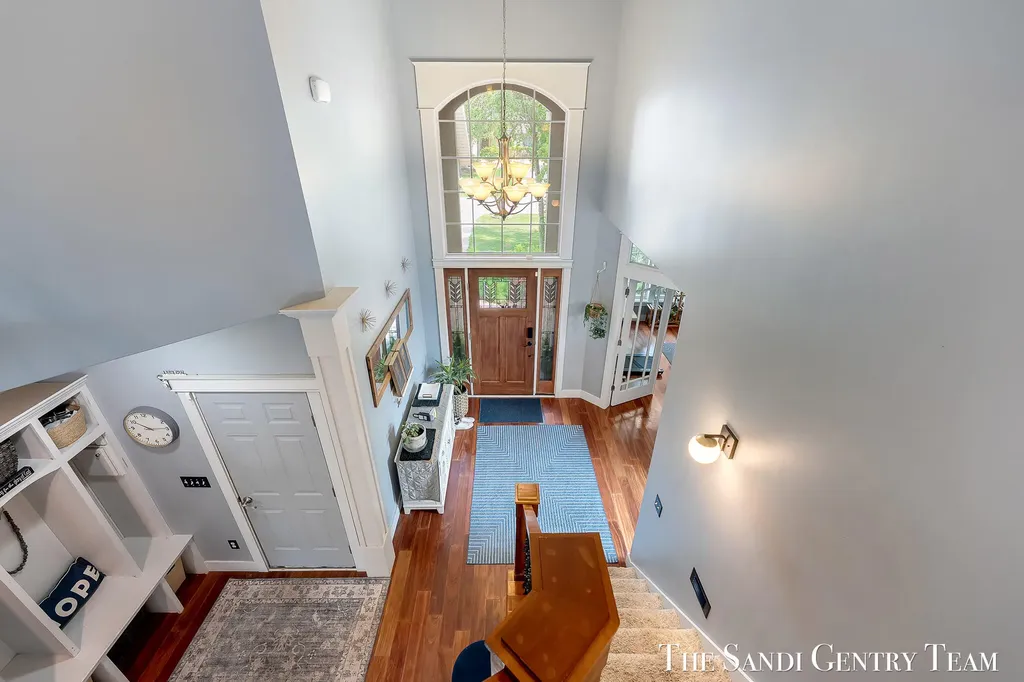 17 Boulder Drive Norton Shores City MI 49444