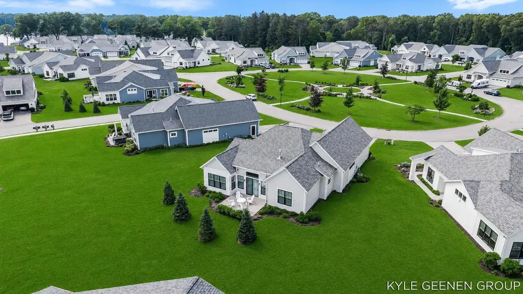 694 Bayshore Drive Park Township MI 49424