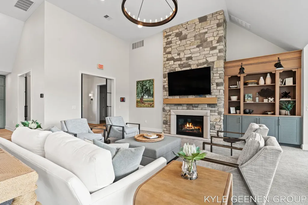 694 Bayshore Drive Park Township MI 49424