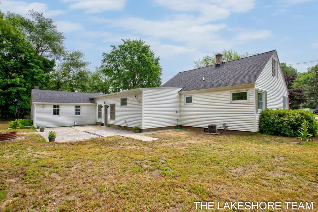 14581 Riley Street Park Township MI 49424