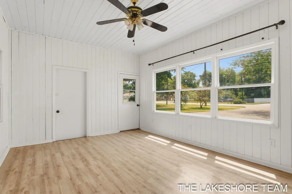14581 Riley Street Park Township MI 49424