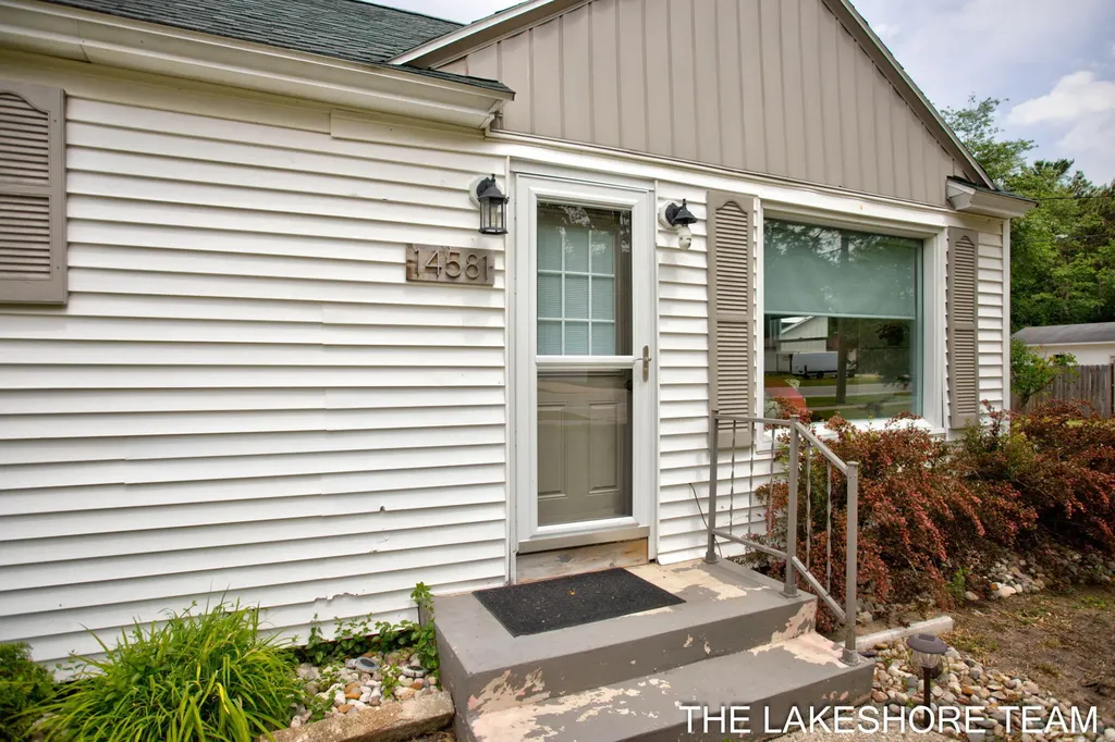 14581 Riley Street Park Township MI 49424