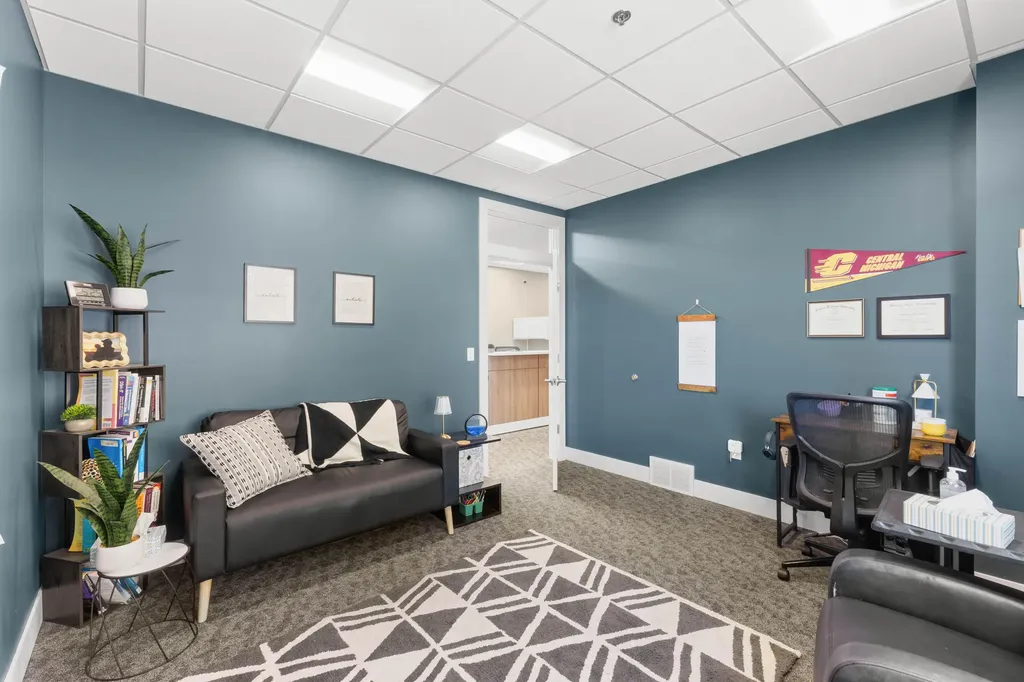 296 W Clay Avenue Muskegon City MI 49440