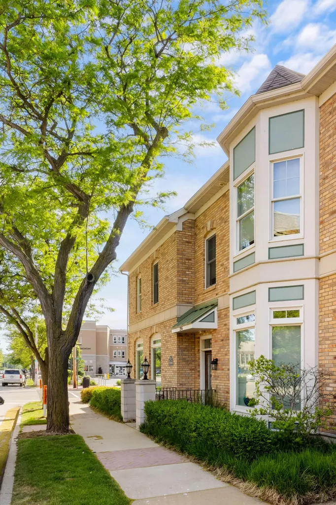 296 W Clay Avenue Muskegon City MI 49440