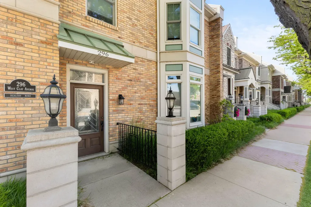 296 W Clay Avenue Muskegon City MI 49440