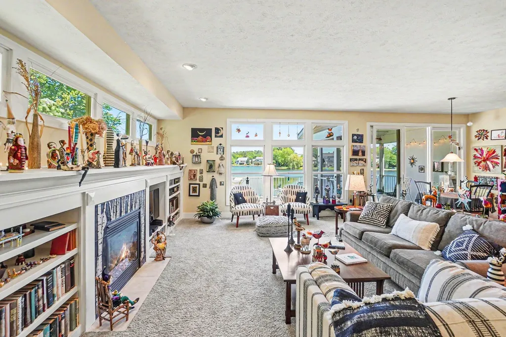 6852 Westshire Drive Norton Shores City MI 49444