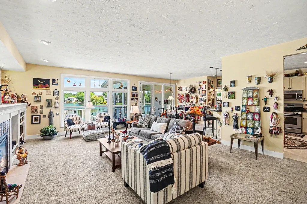 6852 Westshire Drive Norton Shores City MI 49444