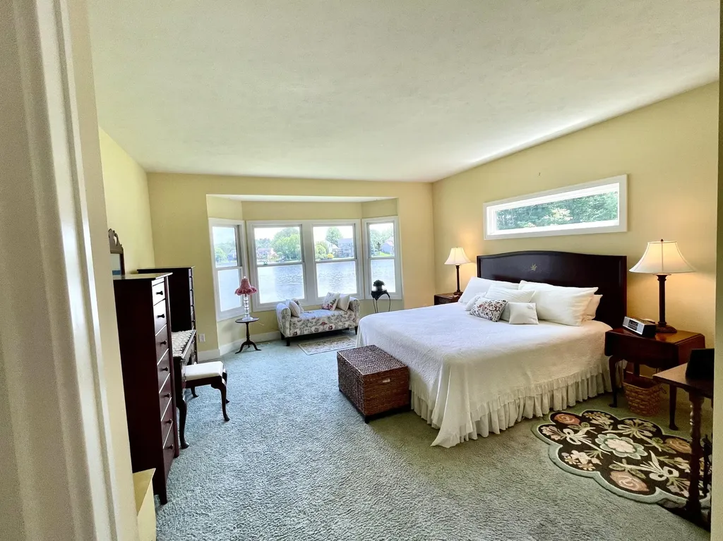 6852 Westshire Drive Norton Shores City MI 49444