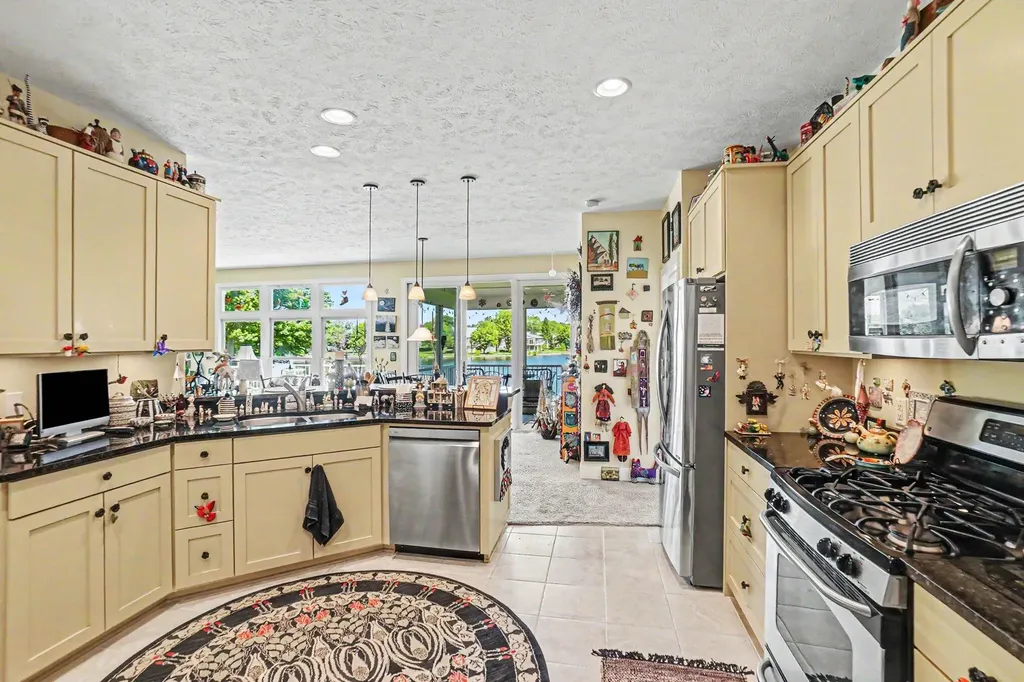 6852 Westshire Drive Norton Shores City MI 49444