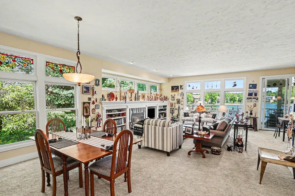6852 Westshire Drive Norton Shores City MI 49444