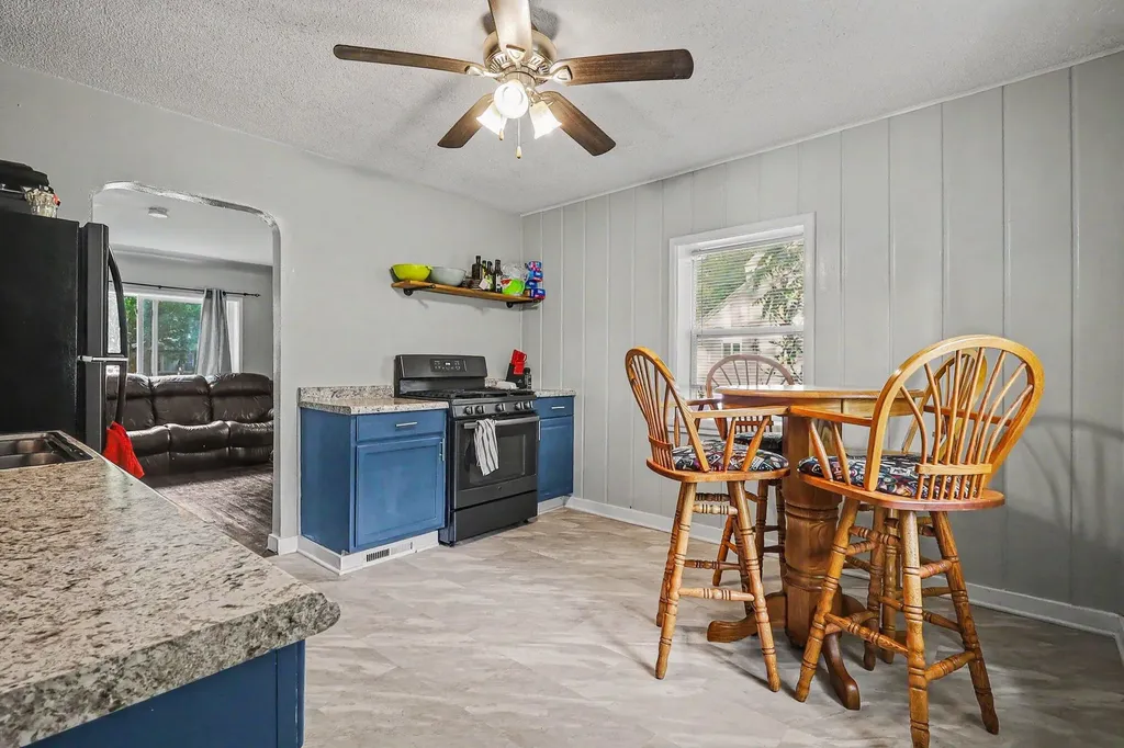 641 Churchill Drive Norton Shores City MI 49441