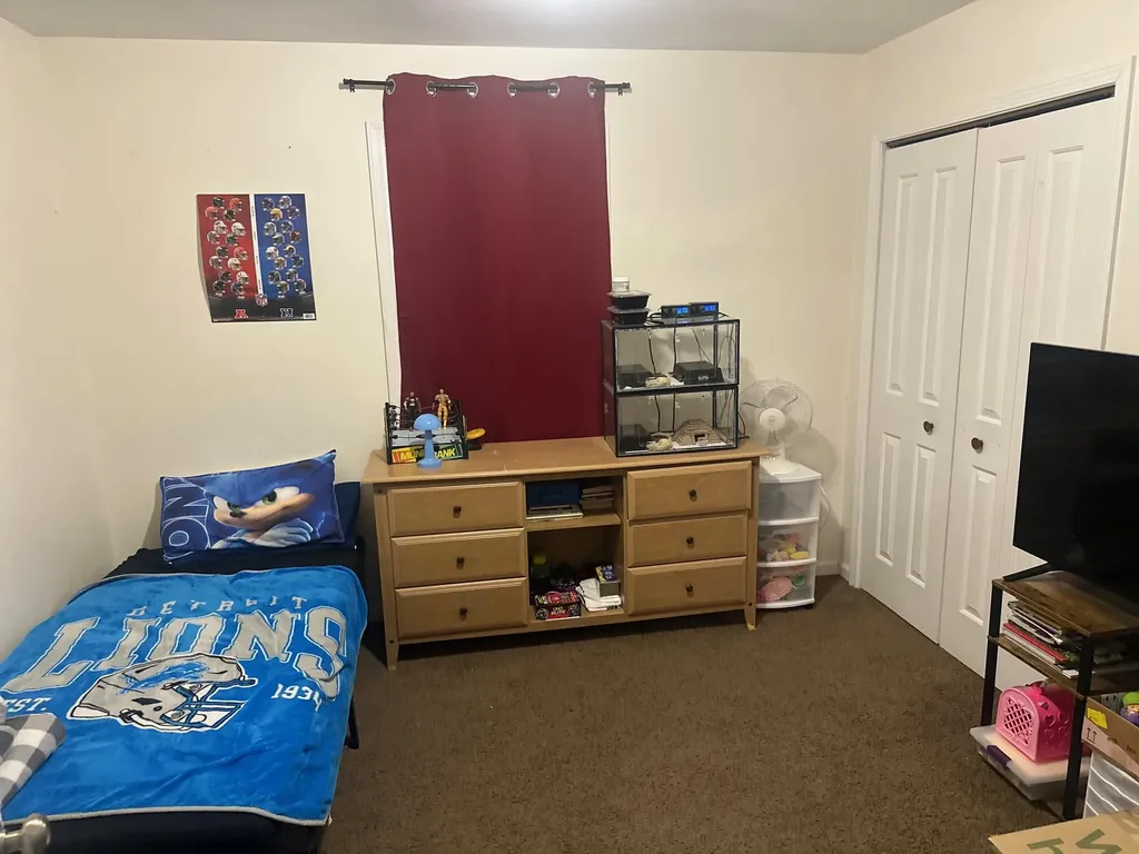 2883 Austin Street Norton Shores City MI 49444