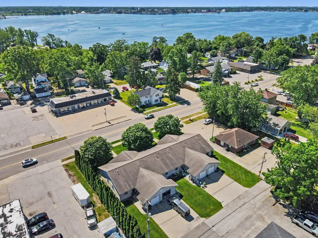 1842 Ruddiman Drive North Muskegon City MI 49445