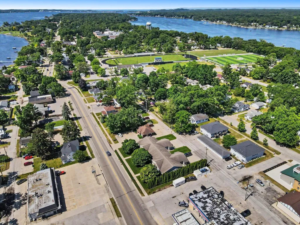 1842 Ruddiman Drive North Muskegon City MI 49445