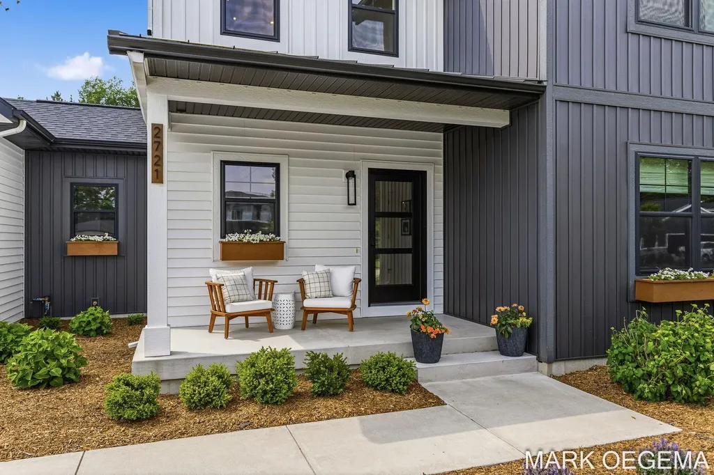 2721 Pinehill Drive Park Township MI 49424
