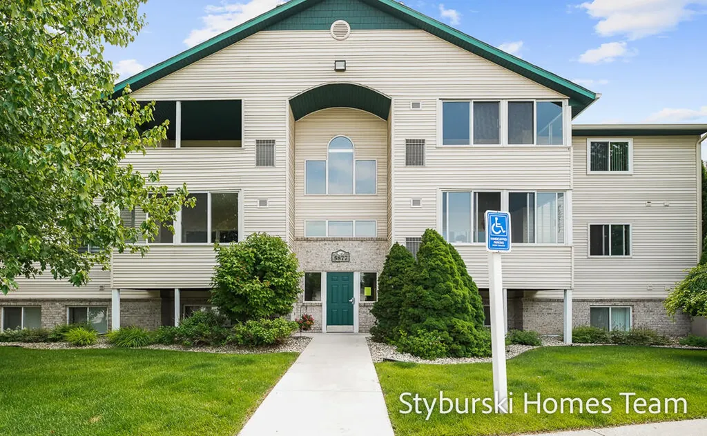 5877 Crosswinds Drive Norton Shores City MI 49444