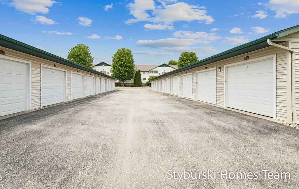 5877 Crosswinds Drive Norton Shores City MI 49444