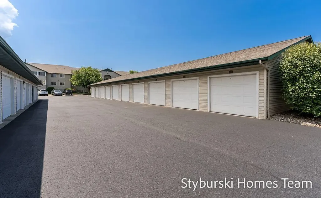 5877 Crosswinds Drive Norton Shores City MI 49444