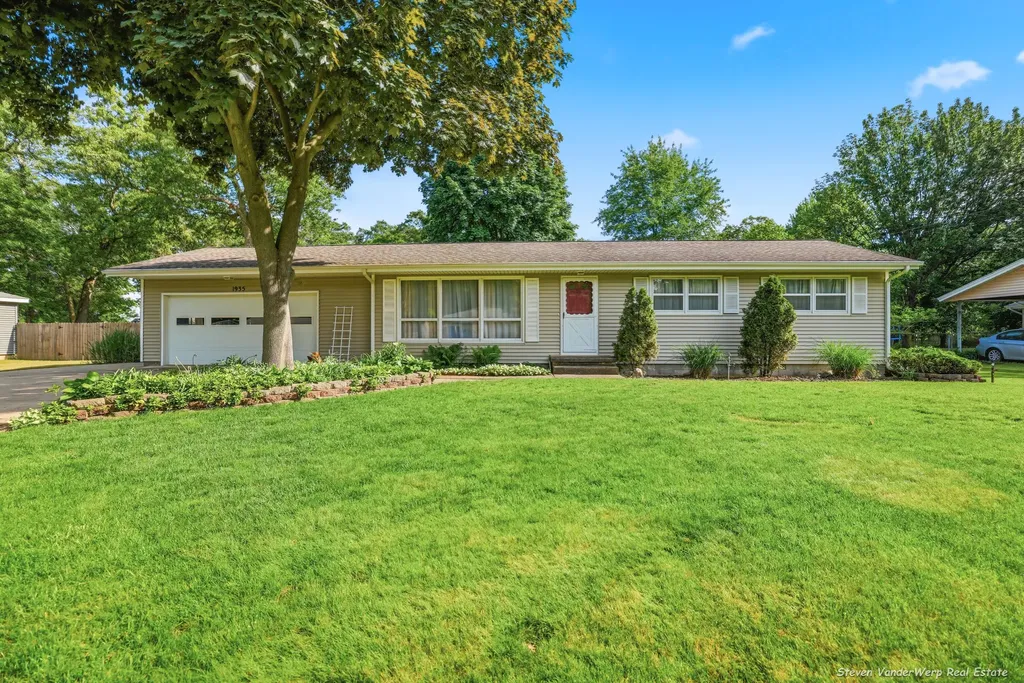 1935 Nielwood Drive Dalton Township MI 49445
